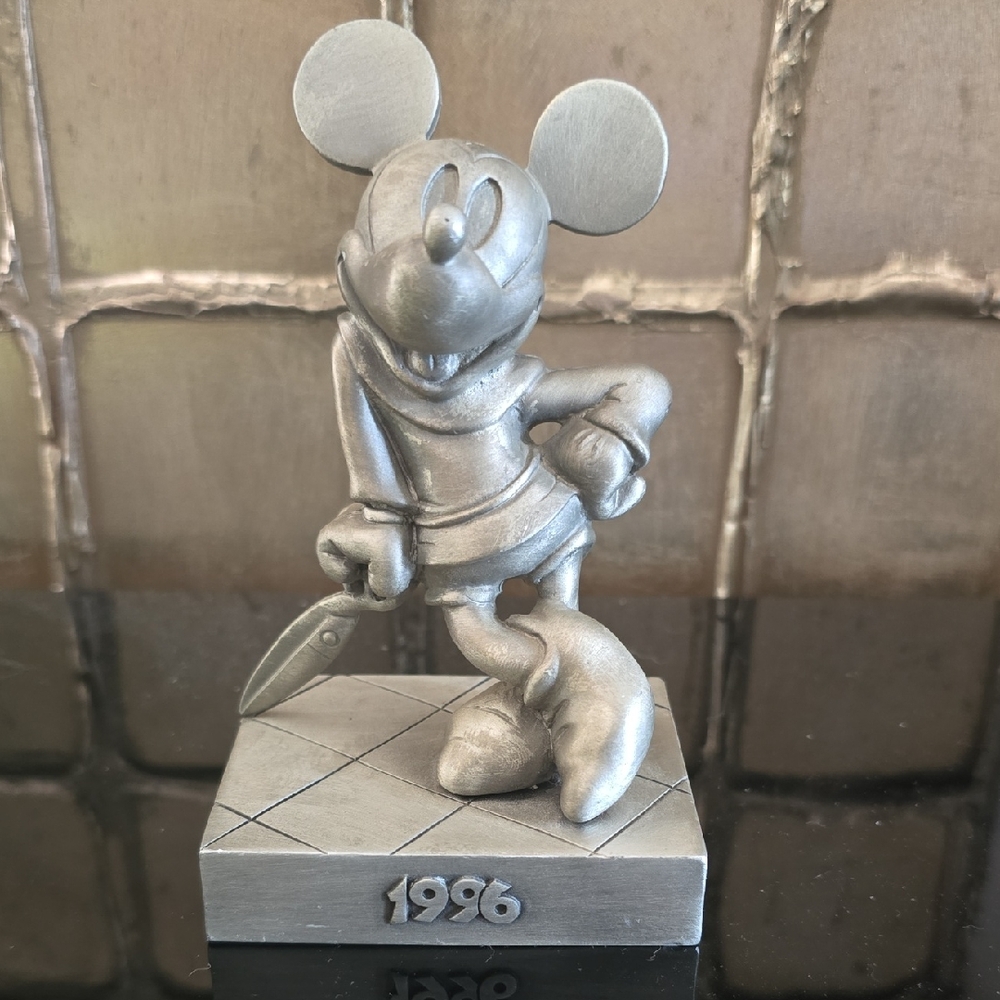 Vintage 1996 Limited Edition Pewter Disneyana Convention Mickey Mouse Figurine